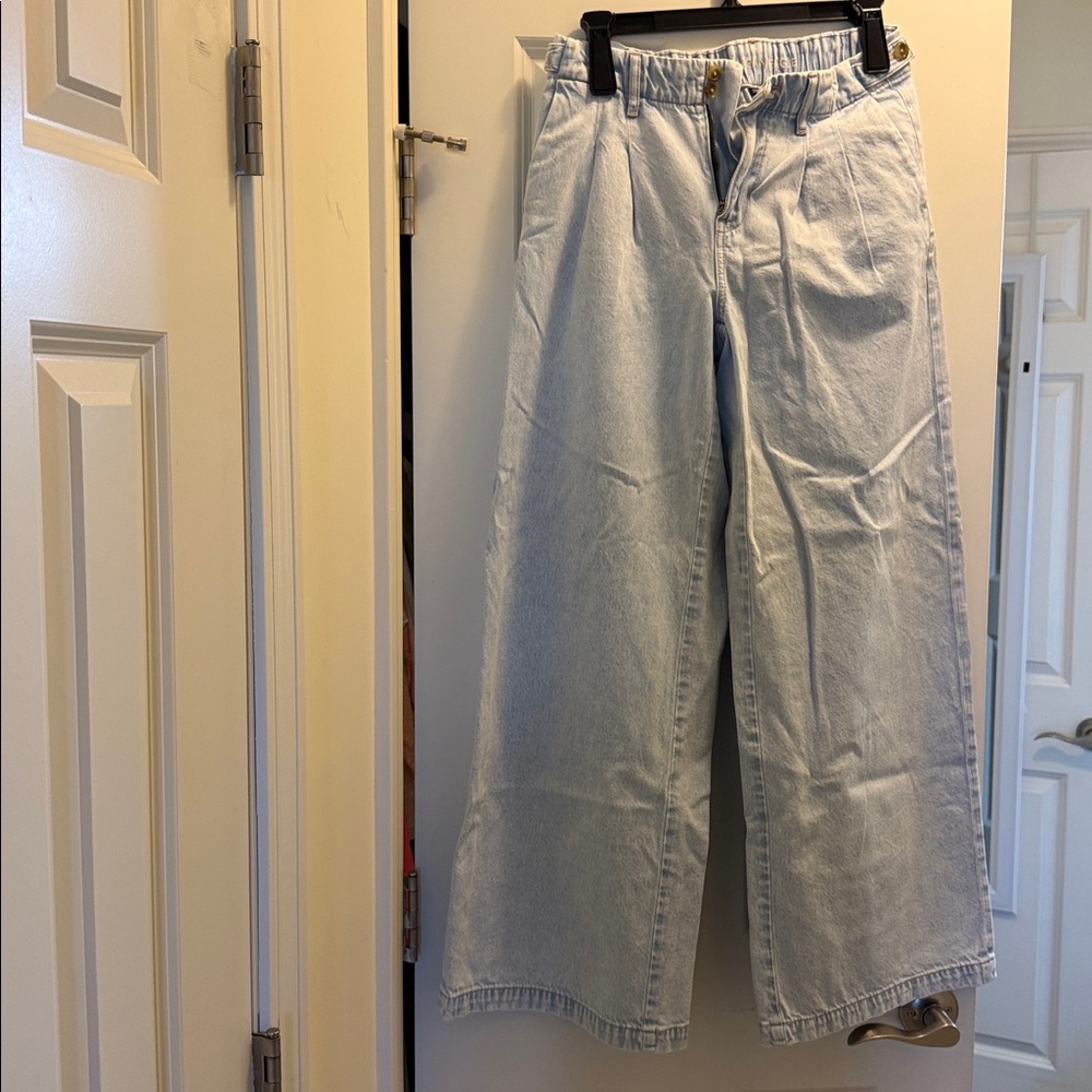 American Eagle Outfitters Light Blue Jeans